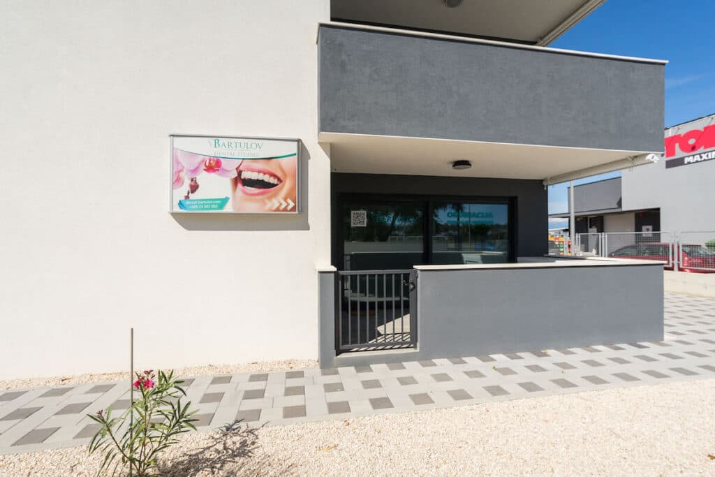 stomatoloska_ordinacija_dental_bartulov_natasa_privlaka_zubar_zubi_zadar_pro