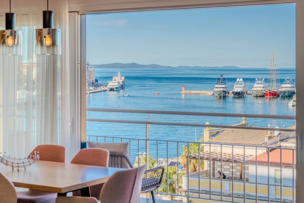 darko_kesnjer_photo_zadar_pro_art_video_photo_foto_vukovar_National Geographica_hod_sunce_walk_sun_riva wedding apartmani gastro restaurant